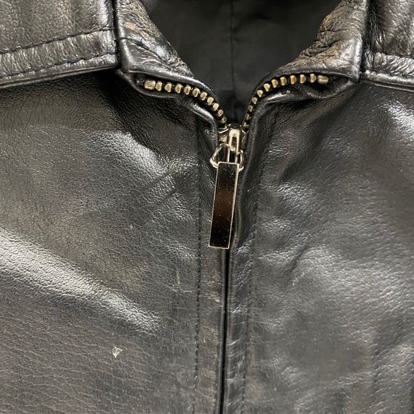 Black Leather Jacket Worthington. - Picture 5 of 8